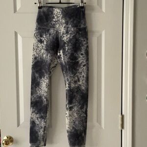 Lululemon Tie-Dye Wonder Under High Rise Leggings 25”